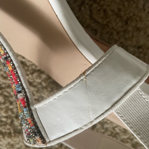 New York Transit White Sandals with Multicolor Beads - Picture 3 of 5